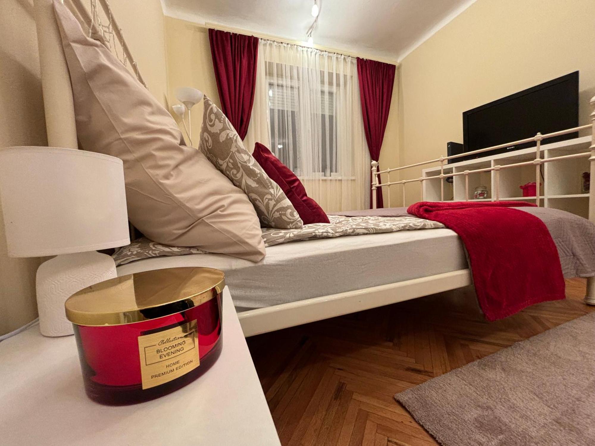 Downtown Hideaway Apartment