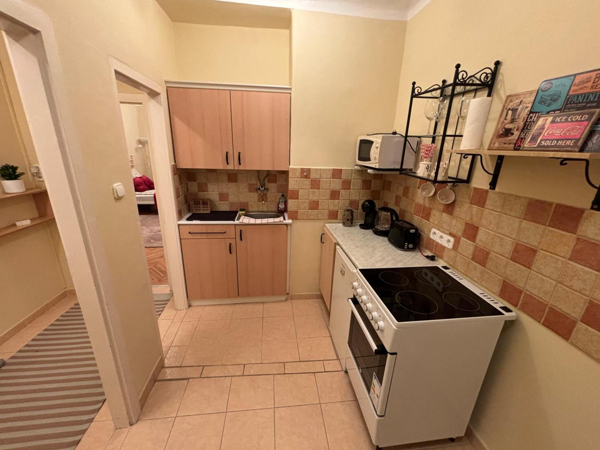 Downtown Hideaway Apartment *